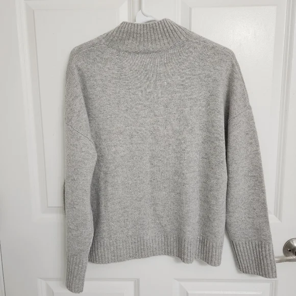 NEW The Curated - The Mock Neck Cashmere Sweater - Picture 2 of 4